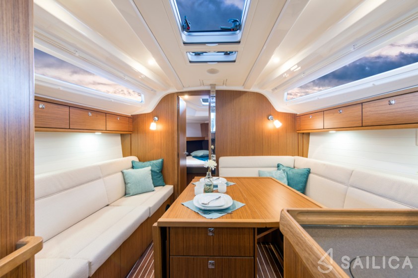 Bavaria Cruiser 37 - Yacht Charter Sailica