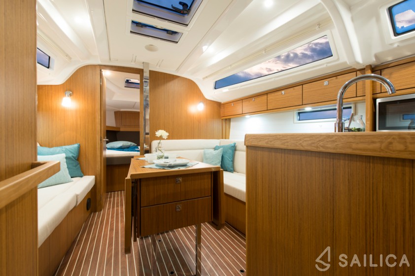 Bavaria Cruiser 37 - Yacht Charter Sailica