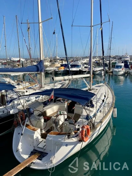 Bavaria 44 - Yacht Charter Sailica