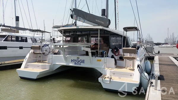 Nautitech 40 open NEW - 4 + 2 cab. - Yacht Charter Sailica