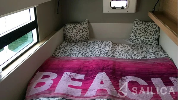 Nautitech 40 open NEW - 4 + 2 cab. - Yacht Charter Sailica
