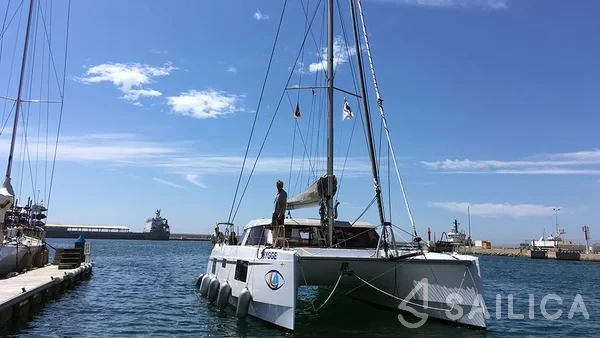 Nautitech 40 open NEW - 4 + 2 cab. - Yacht Charter Sailica