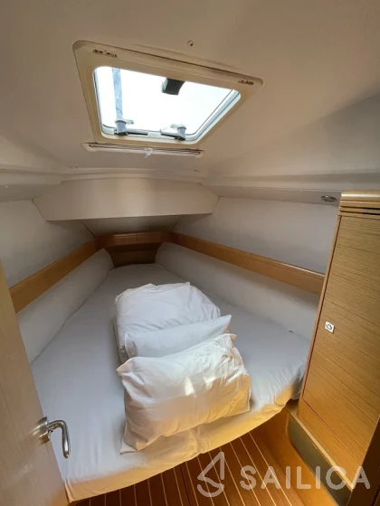 Sun Odyssey 36i - Yacht Charter Sailica