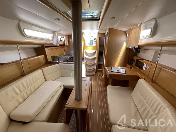 Sun Odyssey 36i - Yacht Charter Sailica