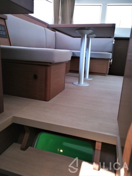 Lagoon 40 - Yacht Charter Sailica