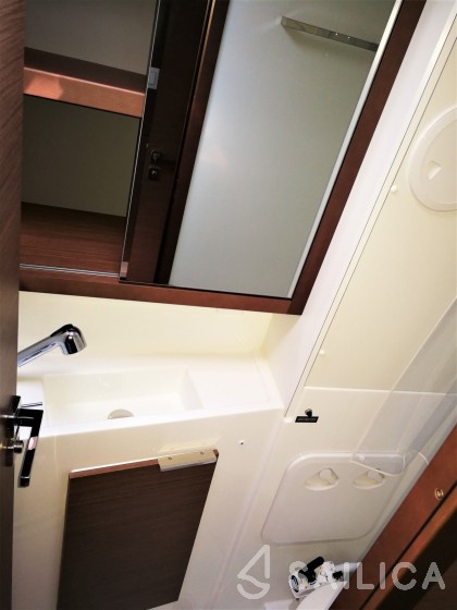 Lagoon 40 - Yacht Charter Sailica