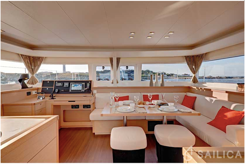 Lagoon 450 - Yacht Charter Sailica