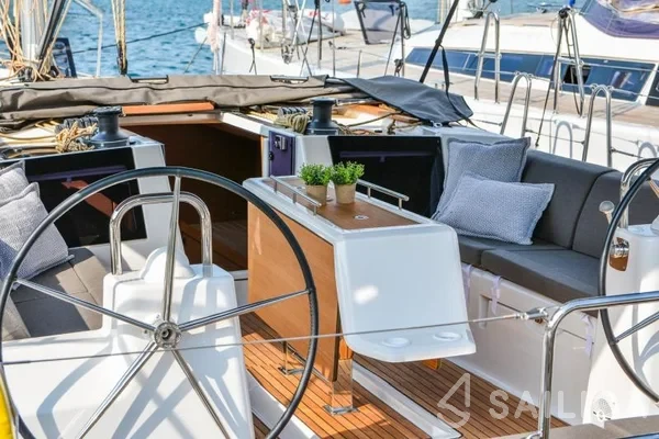 Dufour 460 GL - Yacht Charter Sailica