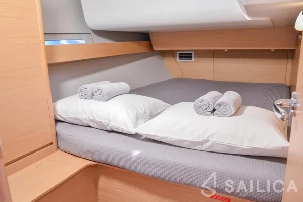 Dufour 460 GL - Yacht Charter Sailica