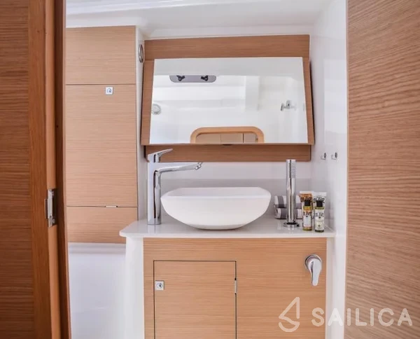 Dufour 460 GL - Yacht Charter Sailica
