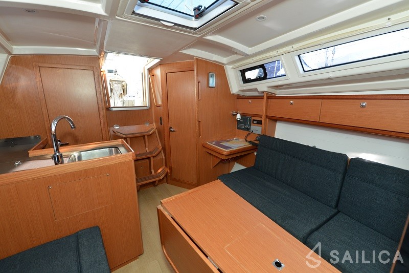 Bavaria Cruiser 33 - Yacht Charter Sailica