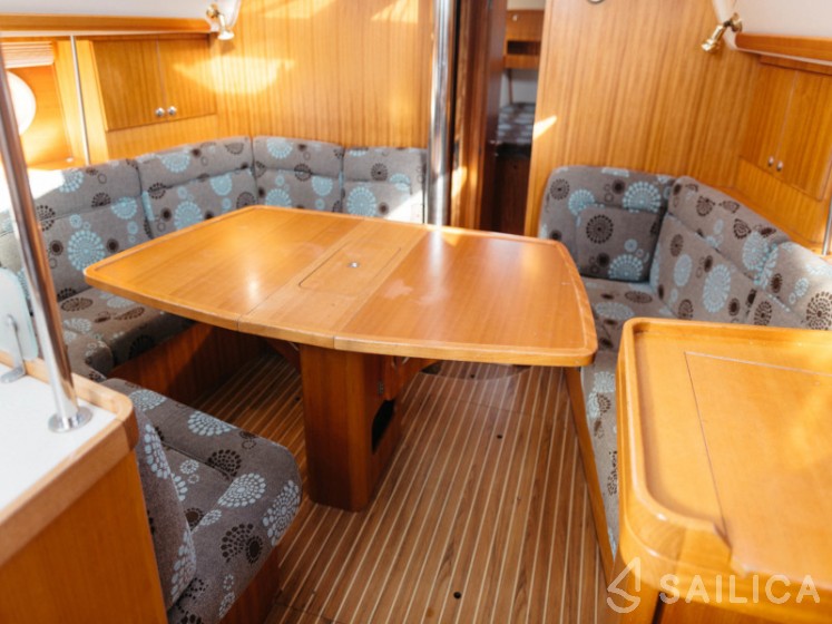 Elan 434 Impression - Yacht Charter Sailica