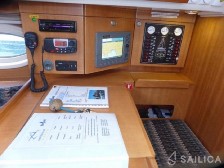 Elan 434 Impression - Yacht Charter Sailica
