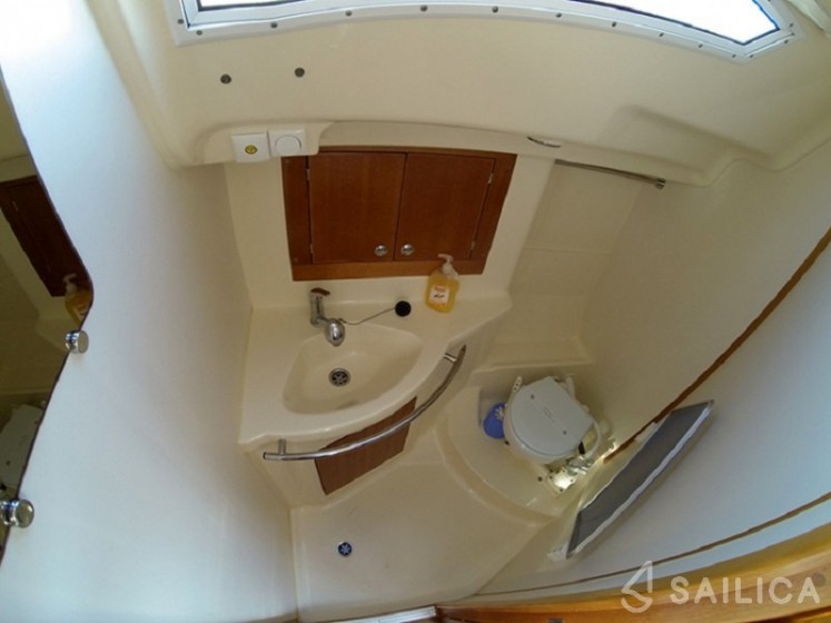 Elan 434 Impression - Yacht Charter Sailica