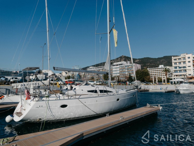 Elan 434 Impression - Yacht Charter Sailica