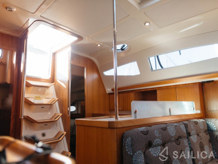 Elan 434 Impression - Yacht Charter Sailica