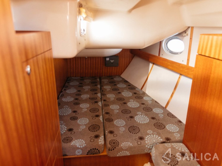 Elan 434 Impression - Yacht Charter Sailica