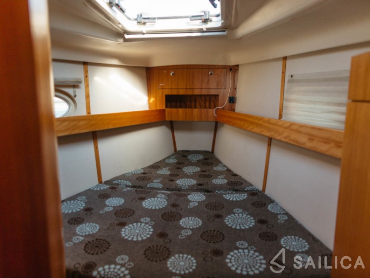 Elan 434 Impression - Yacht Charter Sailica