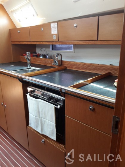 Bavaria 40 Cruiser S - Yacht Charter Sailica