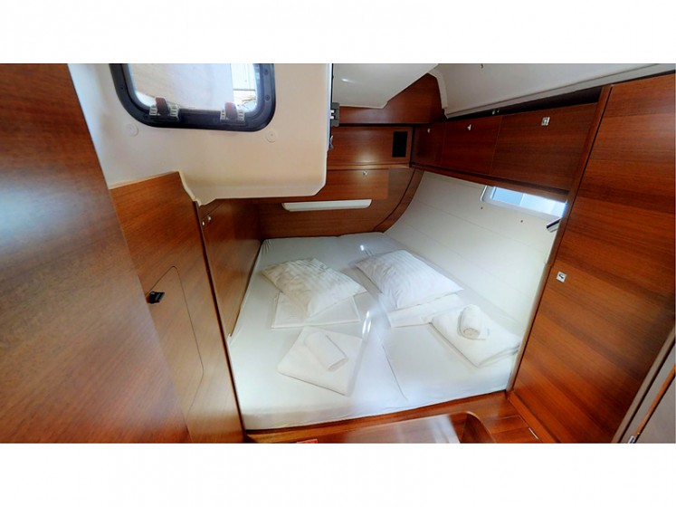 Dufour 512 Grand Large - Yacht Charter Sailica