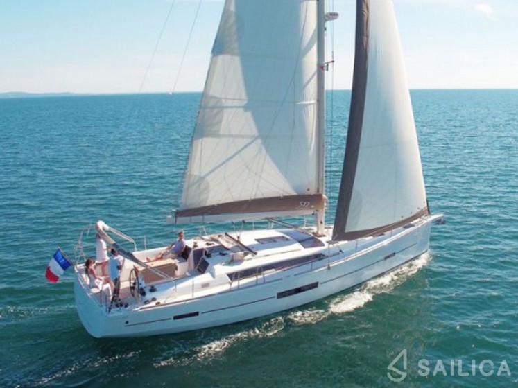 Dufour 512 Grand Large - Yacht Charter Sailica
