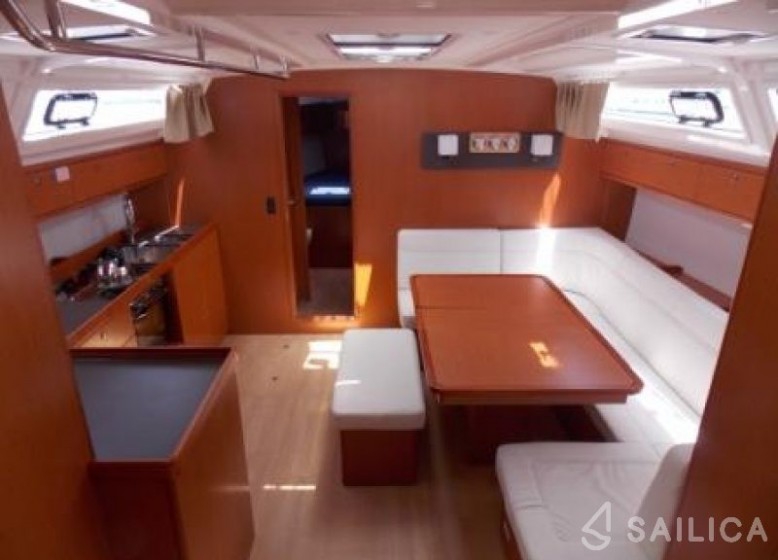 Bavaria 46 Cruiser - Yacht Charter Sailica