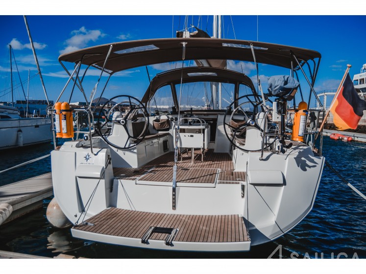 Sun Odyssey 519 - Yacht Charter Sailica