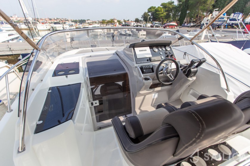 Cap Camarat 9.0 WA - Yacht Charter Sailica