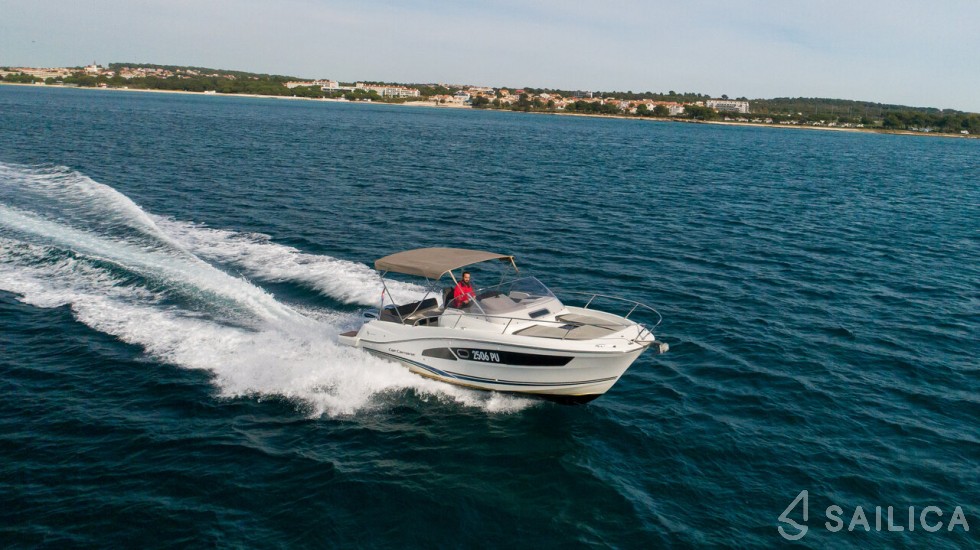 Cap Camarat 9.0 WA - Yacht Charter Sailica
