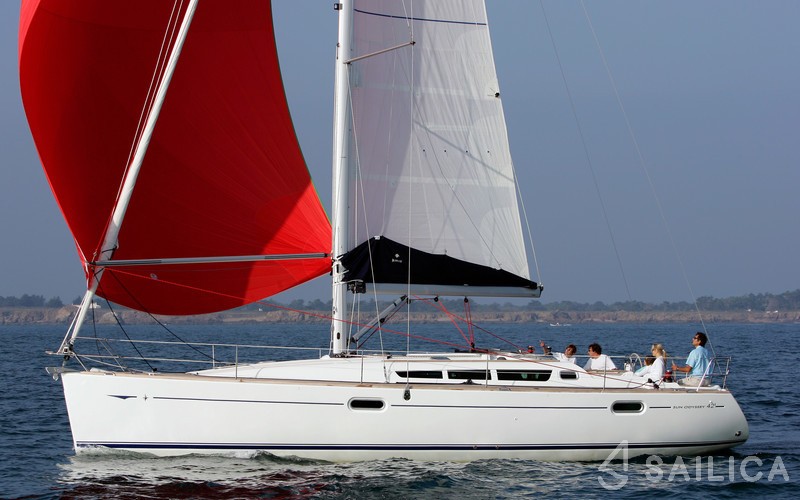Sun Odyssey 42 i - Yacht Charter Sailica