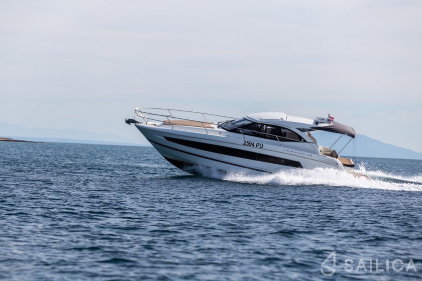 Leader 36 - Yacht Charter Sailica