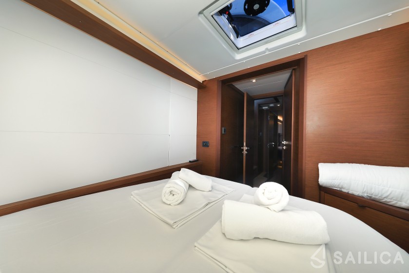Lagoon 46  - Yacht Charter Sailica