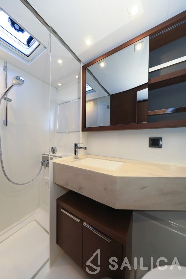 Lagoon 46  - Yacht Charter Sailica
