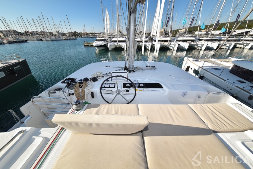 Lagoon 46  - Yacht Charter Sailica