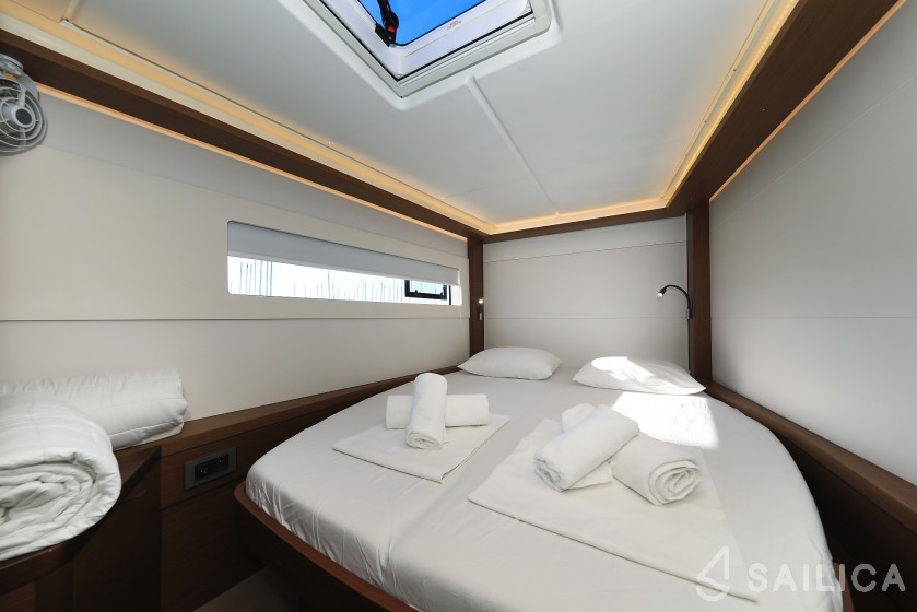 Lagoon 46  - Yacht Charter Sailica