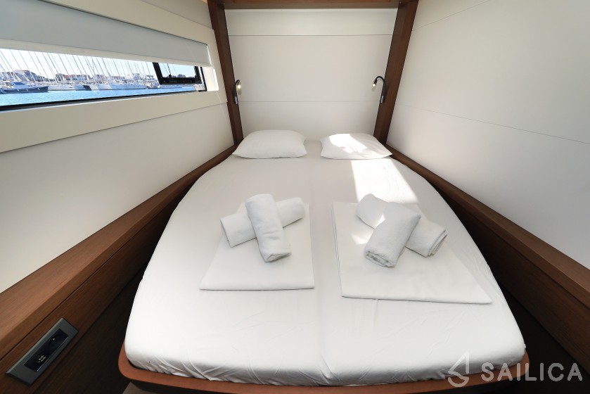 Lagoon 46  - Yacht Charter Sailica