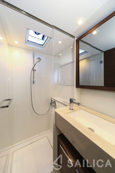 Lagoon 46  - Yacht Charter Sailica