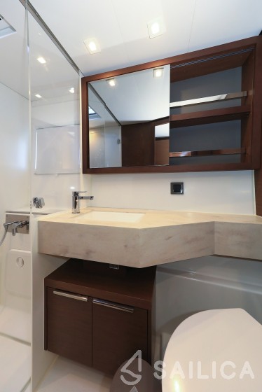 Lagoon 46  - Yacht Charter Sailica