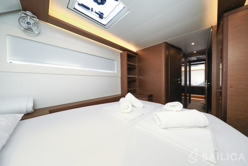 Lagoon 46  - Yacht Charter Sailica