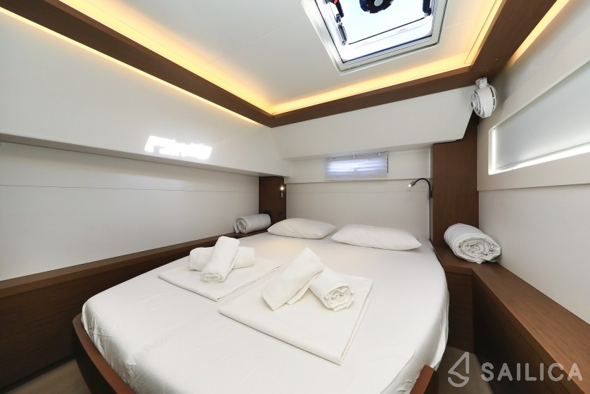 Lagoon 46  - Yacht Charter Sailica