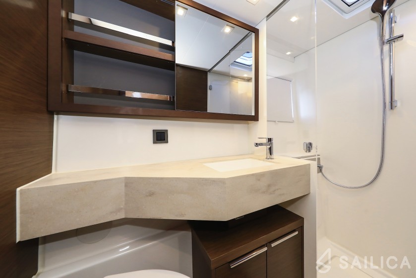 Lagoon 46  - Yacht Charter Sailica