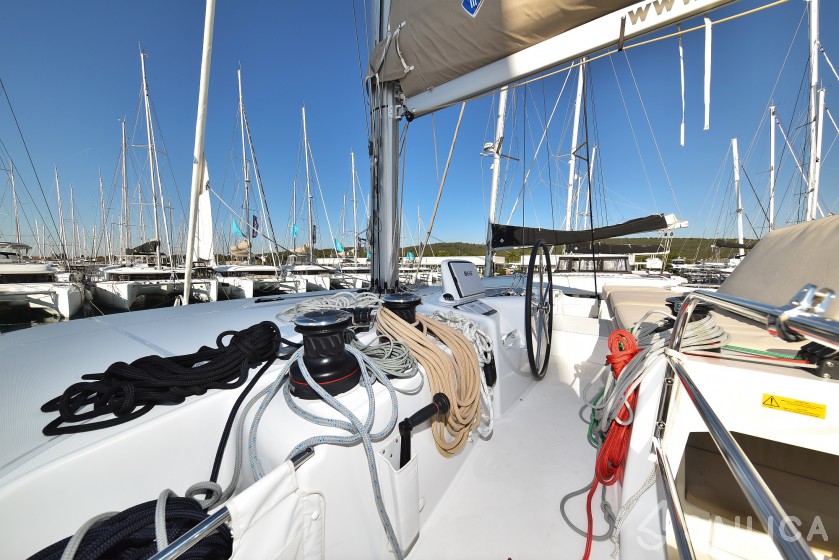 Lagoon 46  - Yacht Charter Sailica