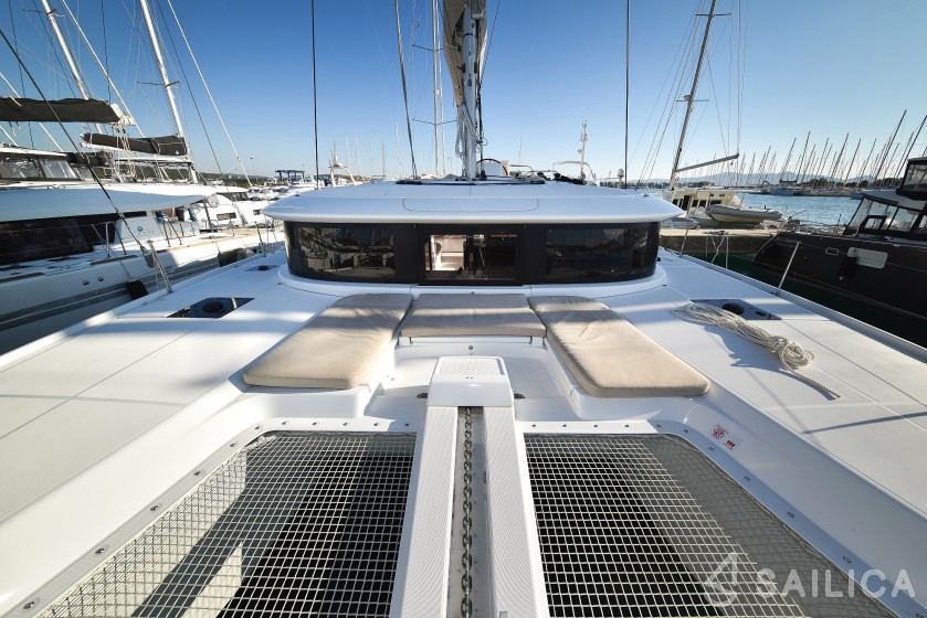 Lagoon 46  - Yacht Charter Sailica
