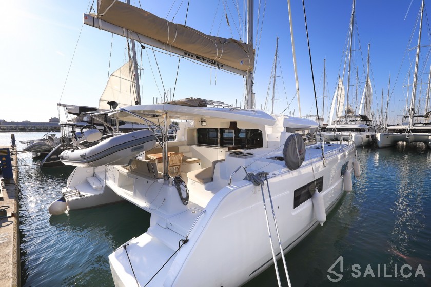 Lagoon 46  - Yacht Charter Sailica