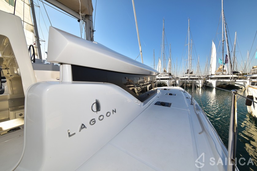 Lagoon 46  - Yacht Charter Sailica