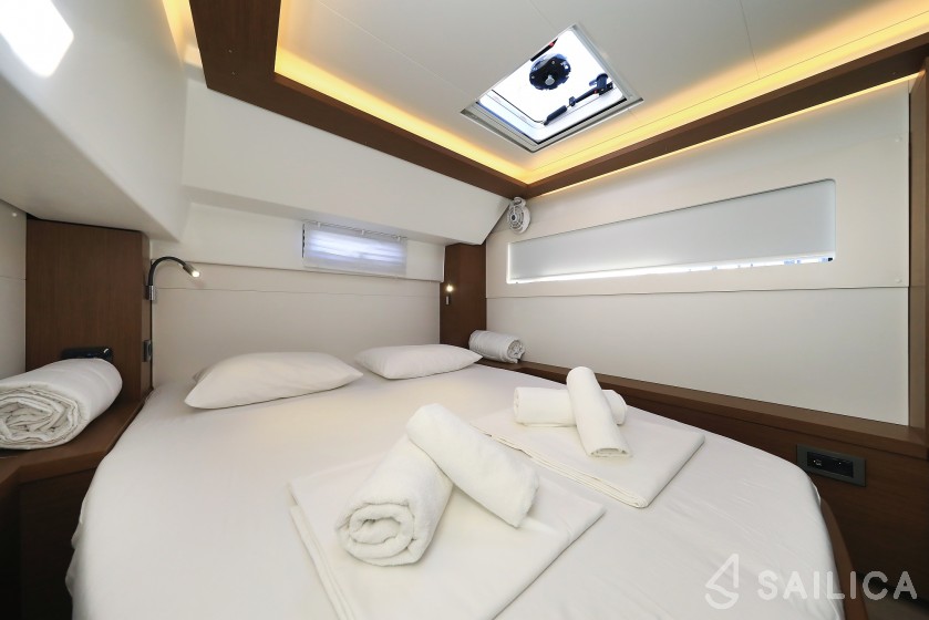 Lagoon 46  - Yacht Charter Sailica