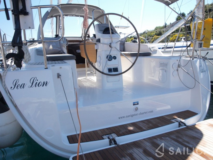 Bavaria 33 Cruiser - Yacht Charter Sailica