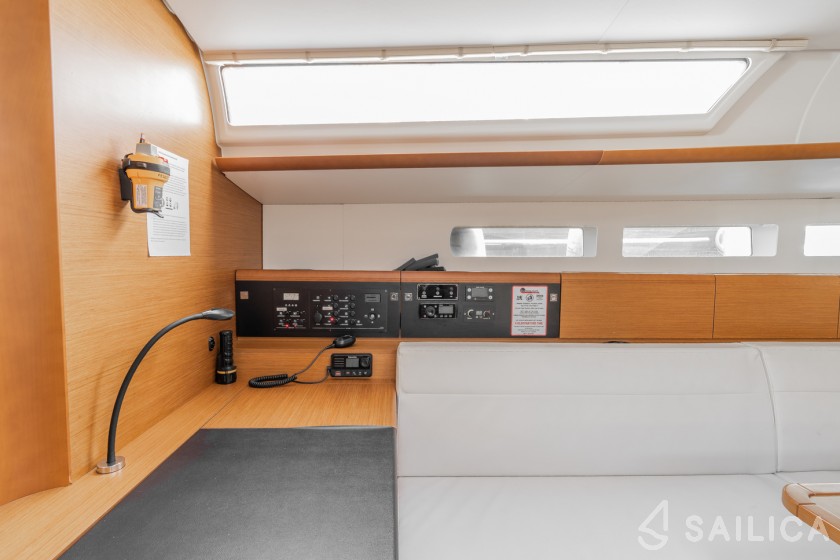 Sun Odyssey 519 - Yacht Charter Sailica