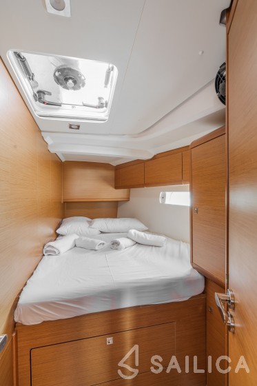 Sun Odyssey 519 - Yacht Charter Sailica