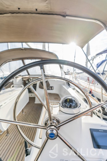Sun Odyssey 519 - Yacht Charter Sailica